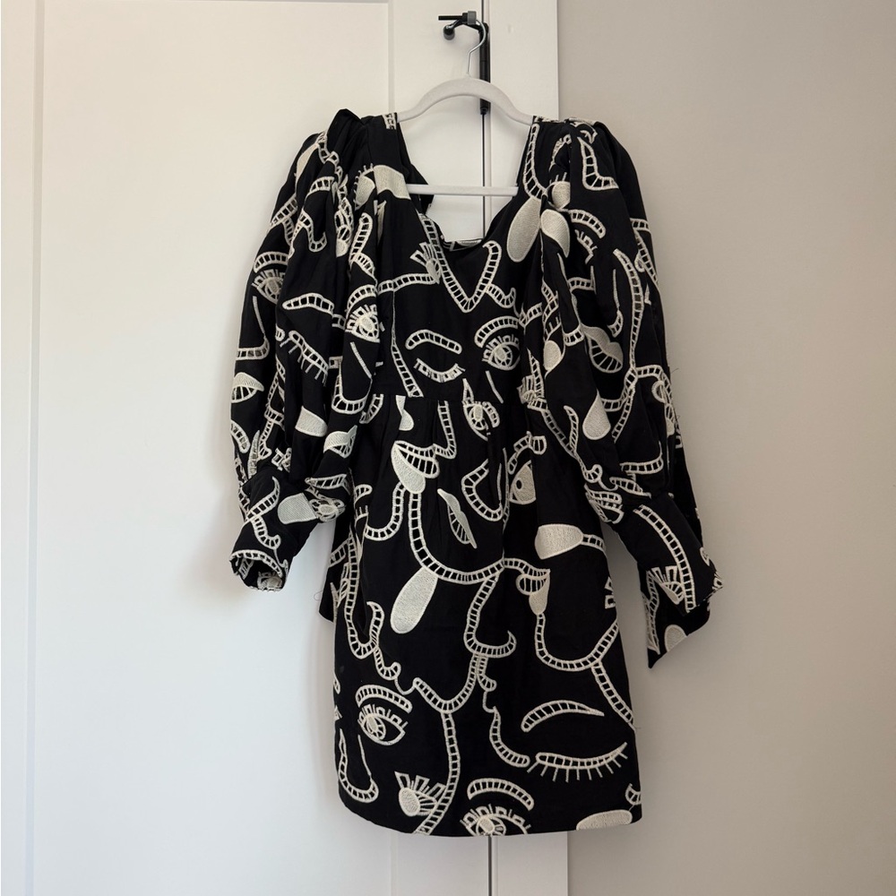 New FARM Rio Richelieu Faces Long Sleeve Mini Dress - Picture 3 of 7